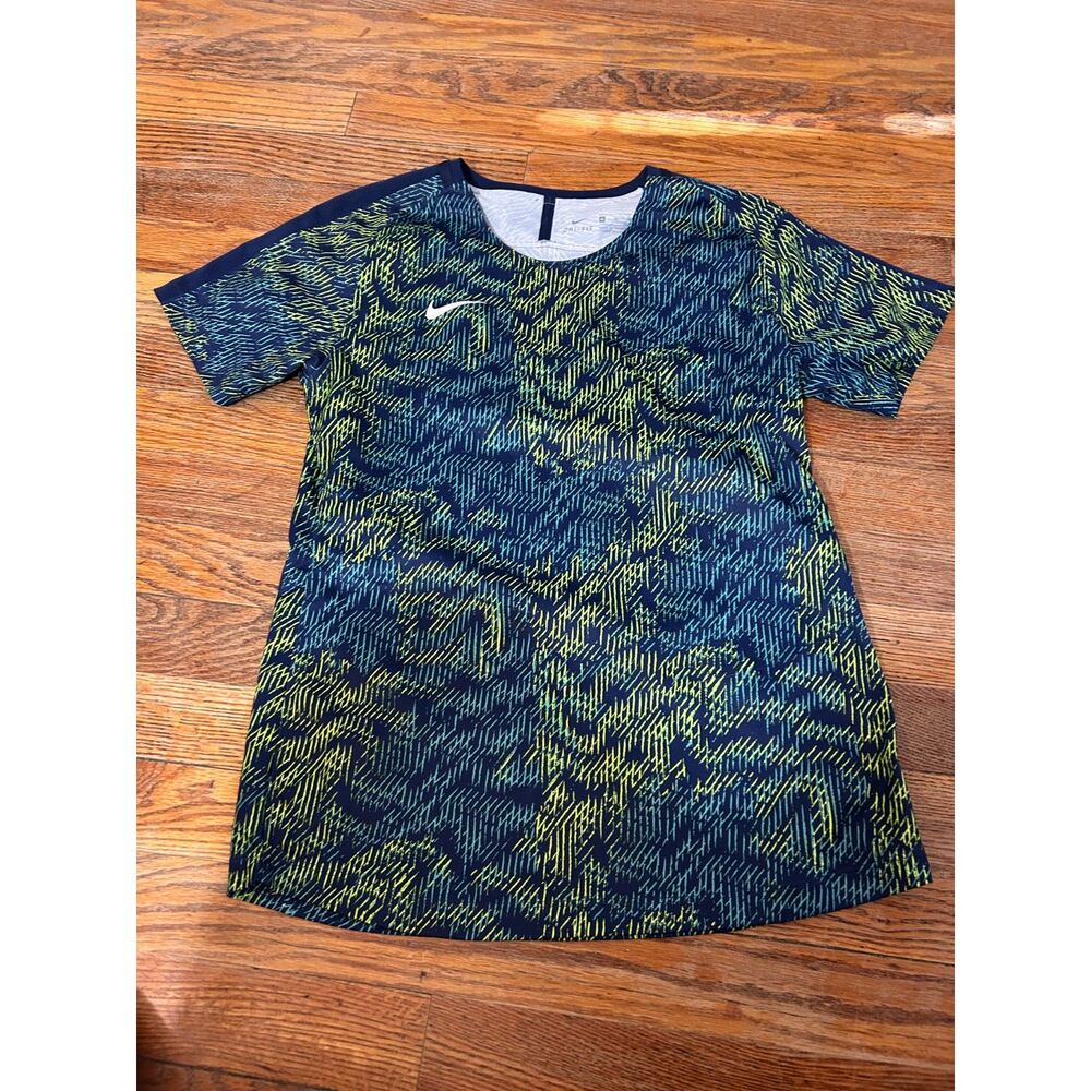 Nike Dri Fit XL Top